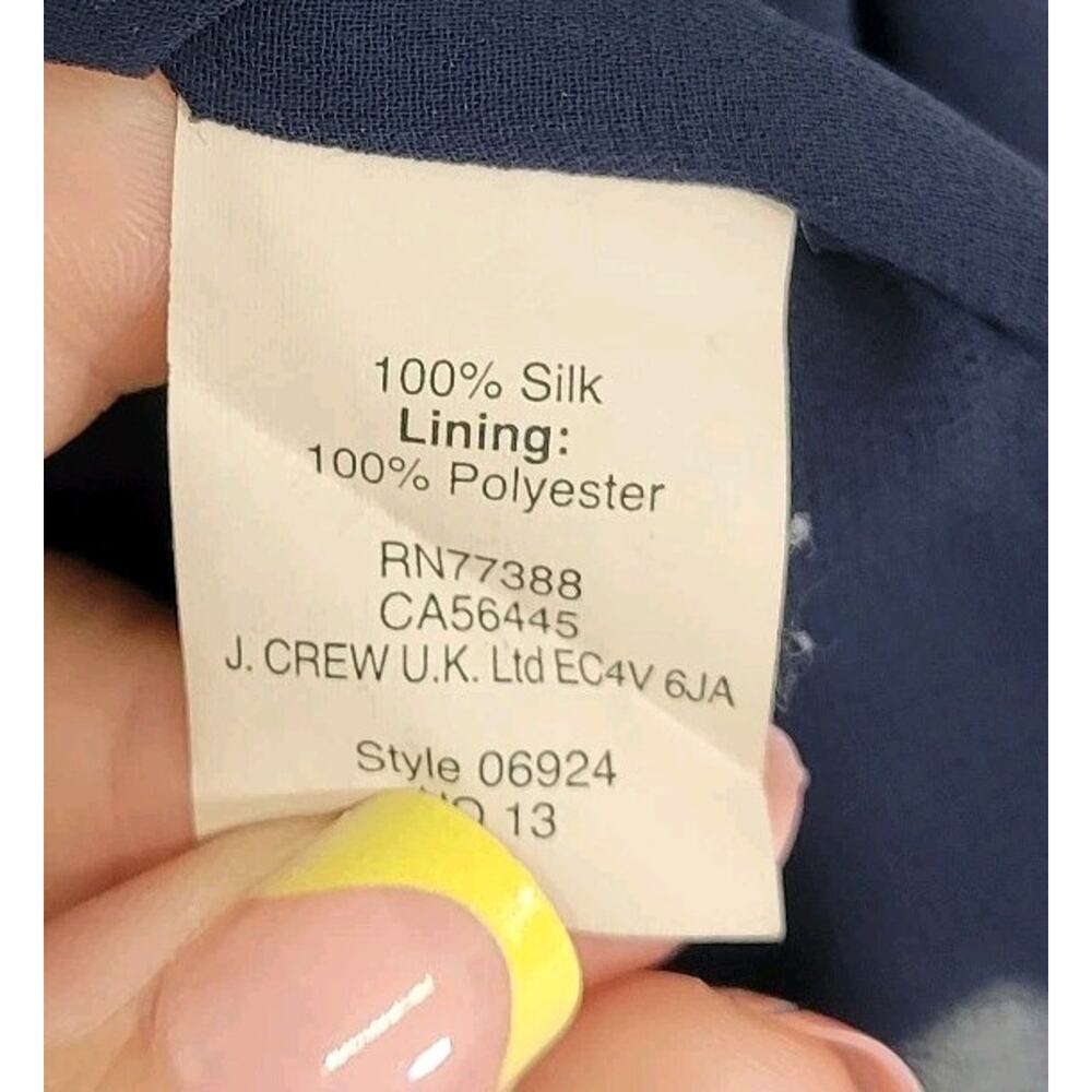 J Crew Navy Blue Silk Long Sleeve V-Neck Lined Blouse Size 00 - Picture 6 of 6